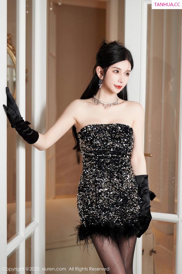 周于希dummy  [XiuRen]高清写真图 2023.05.19 No.6771 周于希Sally 美臀黑丝第15张图片